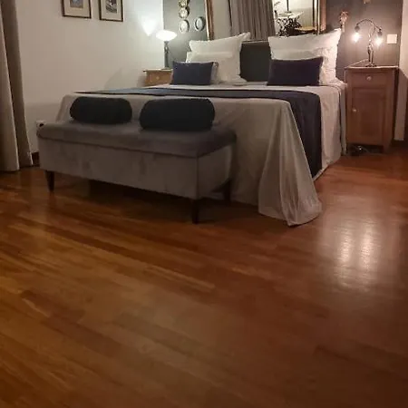 Alojamento de Acomodação e Pequeno-almoço De Sol 4*