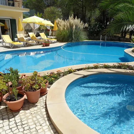 Bed & Breakfast De Sol Sesimbra