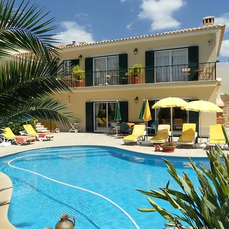 Bed & Breakfast De Sol Sesimbra
